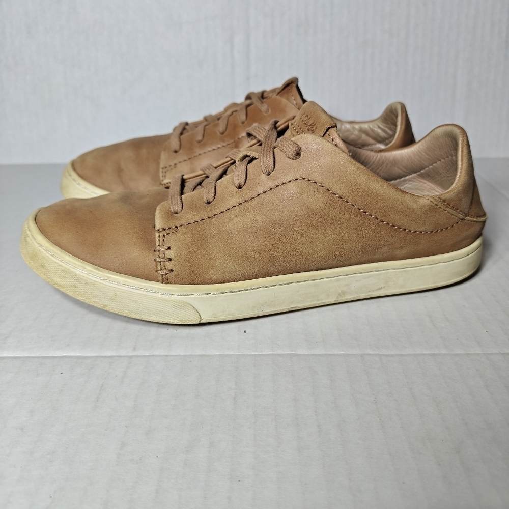 OluKai Pehuea Lī 'Ili Tan Leather Sneakers Slip On Loafer Women's Shoe Size 7.5